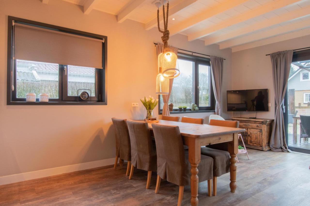 Stijlvol Ingerichte Bungalow In Baarland Kültér fotó