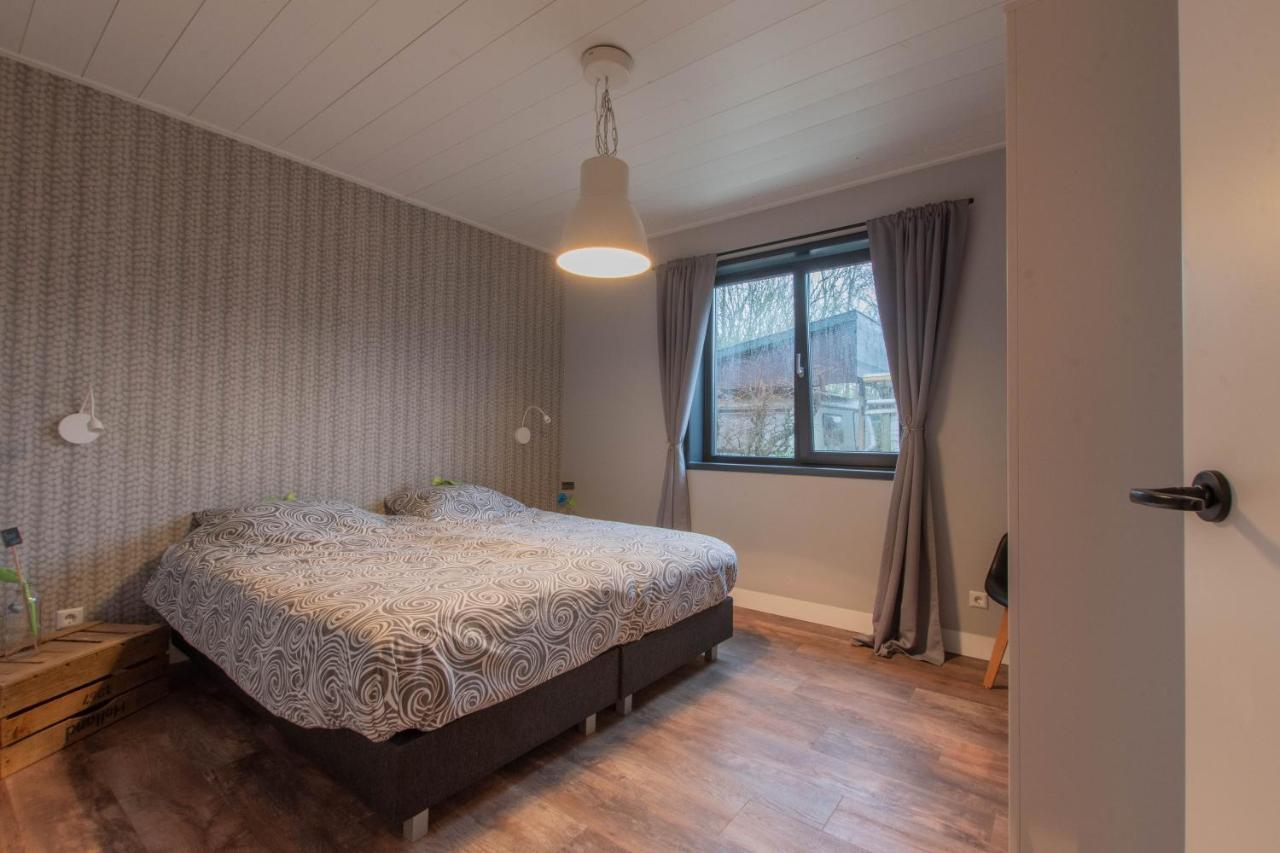 Stijlvol Ingerichte Bungalow In Baarland Kültér fotó
