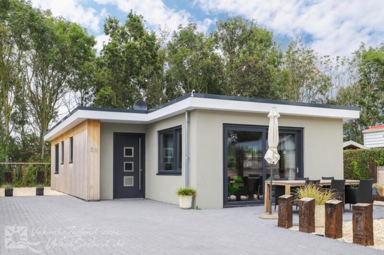 Stijlvol Ingerichte Bungalow In Baarland Kültér fotó