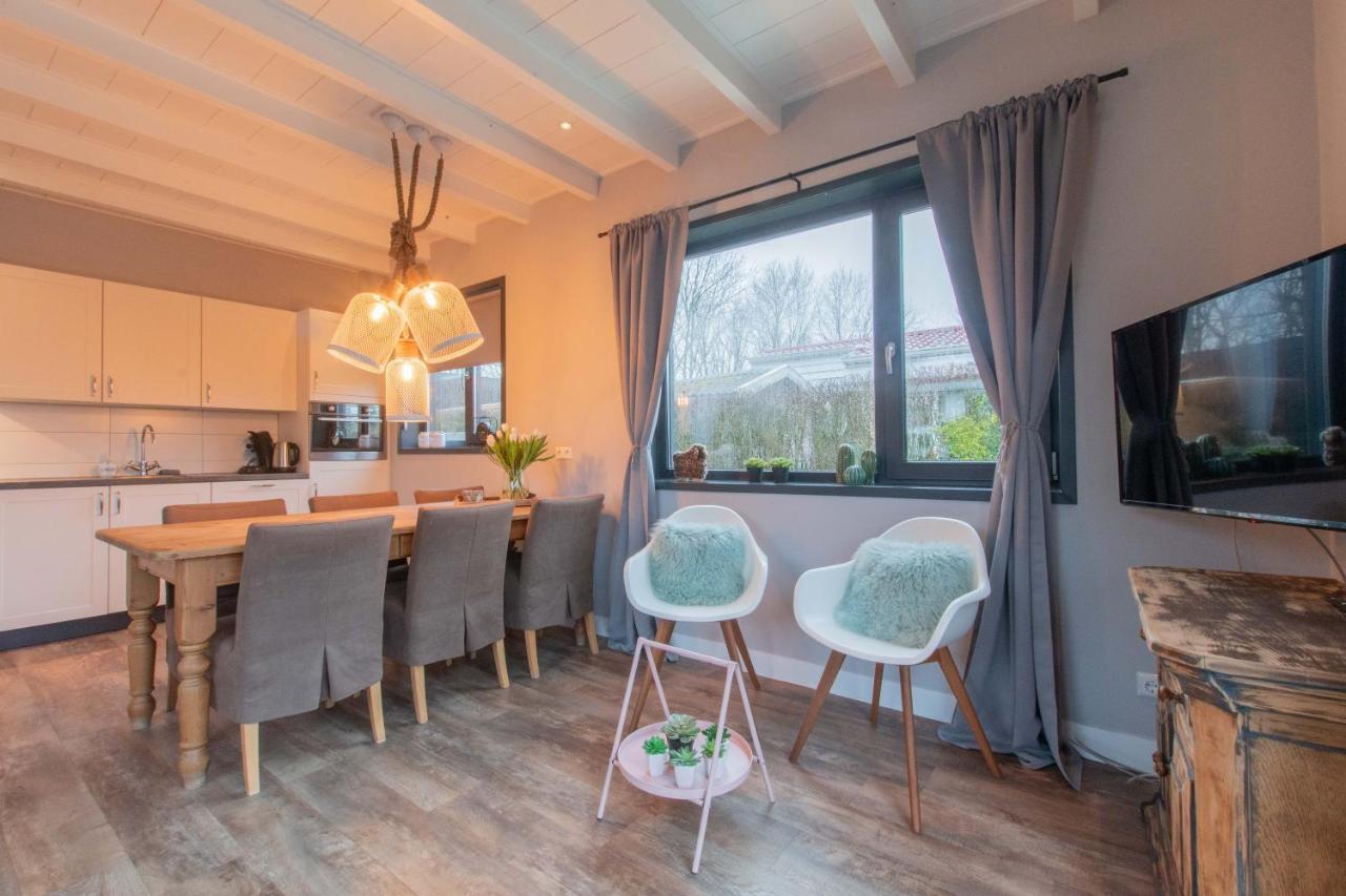 Stijlvol Ingerichte Bungalow In Baarland Kültér fotó